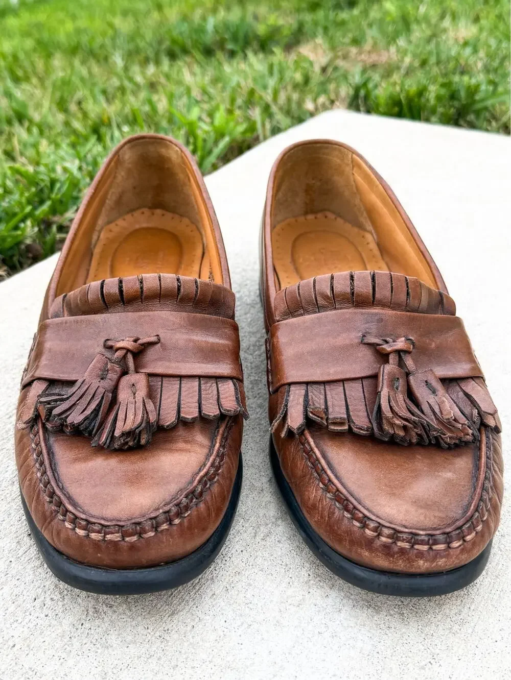 G.H. Bass & Co Brown Leather Tassel Loafers Men’s Size 9N Narrow
